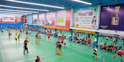 大型羽毛球館區(qū)域降溫，應(yīng)用蒸發(fā)冷省電空調(diào)立式管道機(jī)組